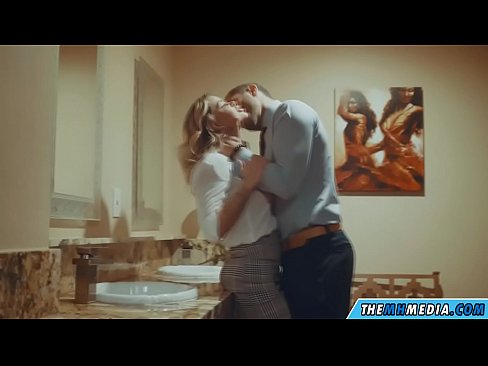 ❤️ Калі грудастая бландынка спакушае цябе ў грамадскім туалете ️❌ Анал відэа у порна be.porn-list.ru ️❤